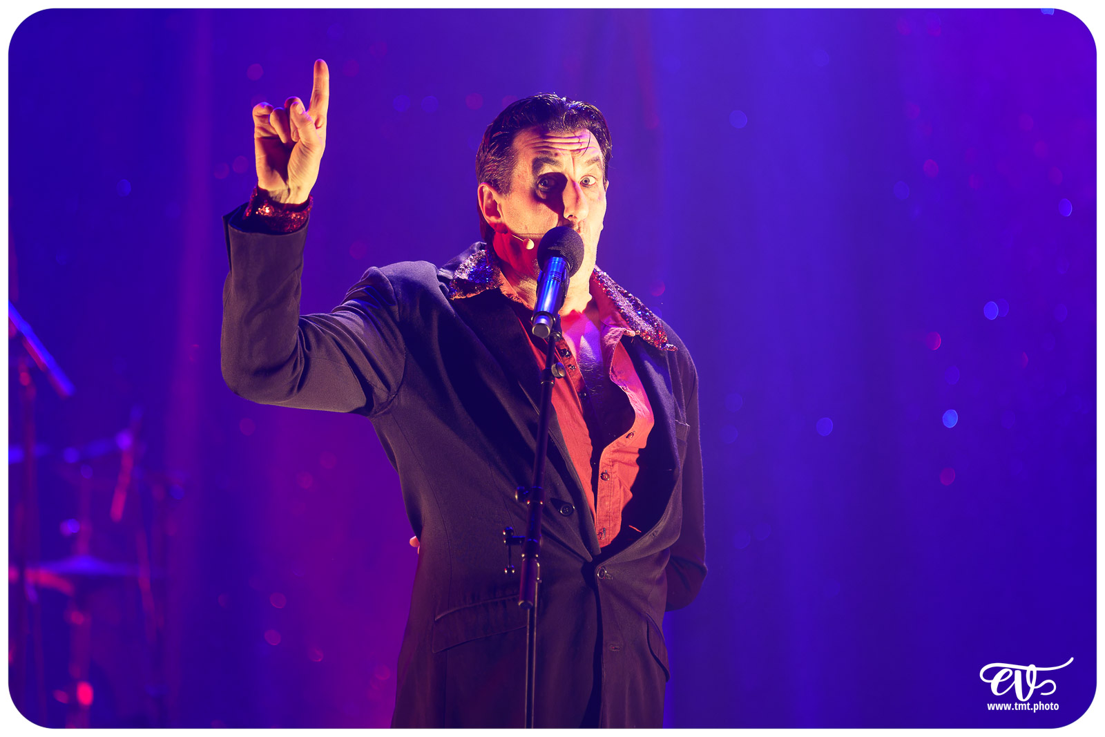 PLEIN FEU (CIE AVRIL EN SEPTEMBRE)